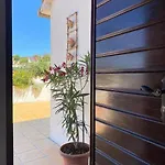 Apartman By The Sea Maslinica, Solta - 772 *